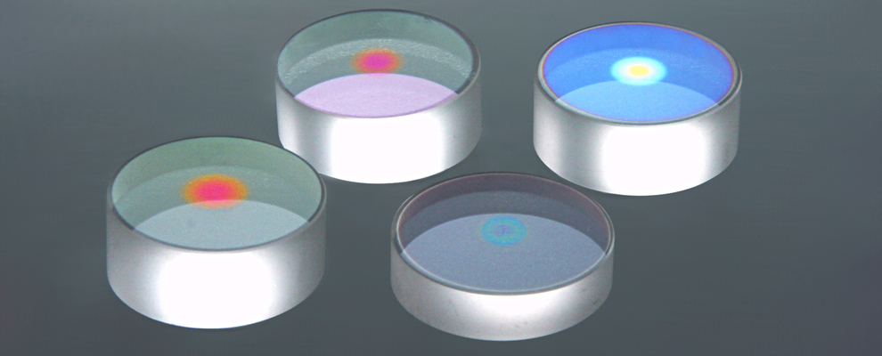 Graded reflectivity mirrors (GRM)